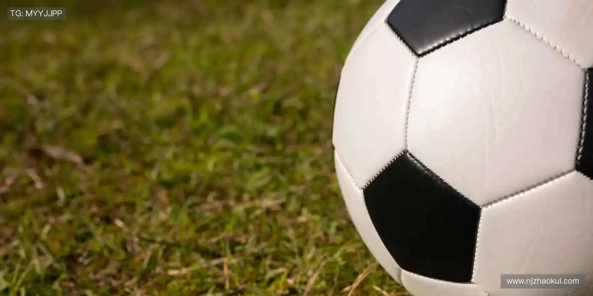 🎧官方正品周边直供，把赛场荣耀穿在身上！🏅